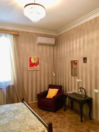 Гостевой дом Eco Holiday House Тбилиси Трехместный номер Делюкс-10