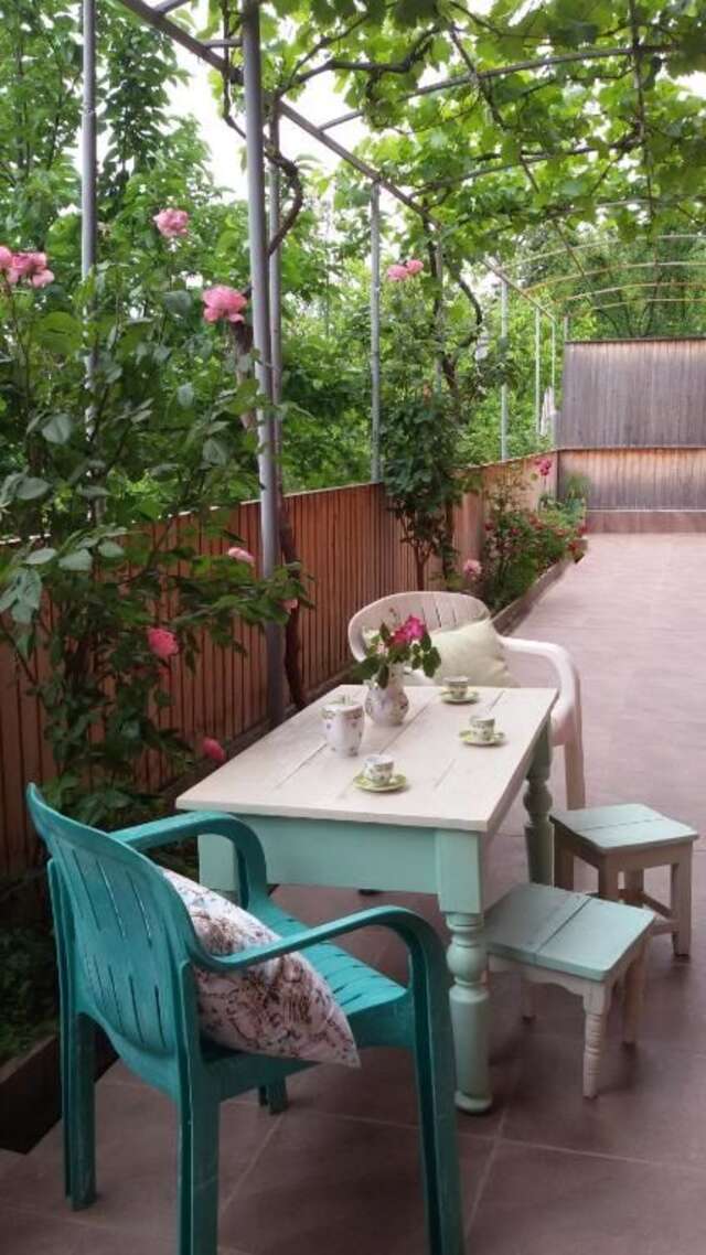 Гостевой дом Eco Holiday House Тбилиси-48